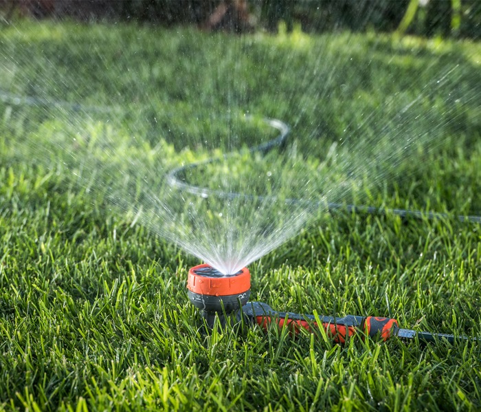 2wist-2-in-1-hand-spray-and-sprinkler