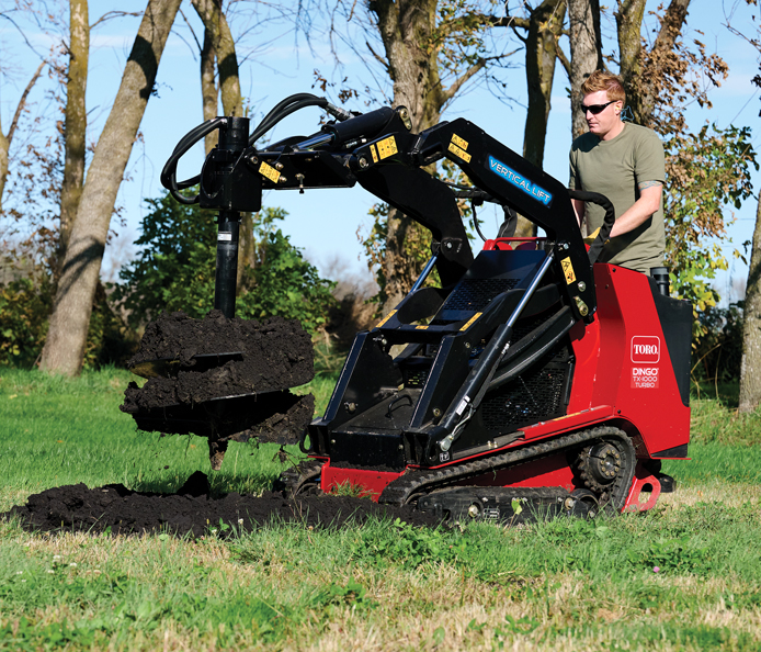 TX 1000 TURBO digging a hole