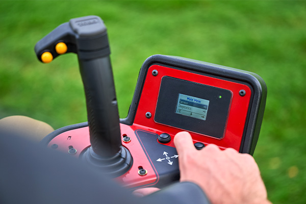 GreensPro e1700 Electric Greens Roller - Infocenter