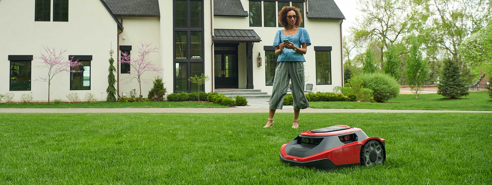 Toro's Innovative, smart connected technologies that save you time and get you back to what you enjoy doing most.