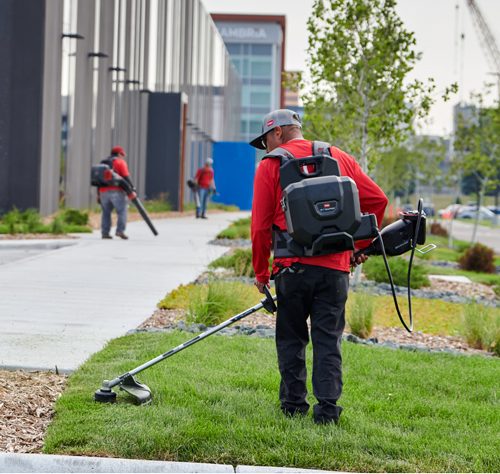 Image of Commercial-grade electric leaf blower