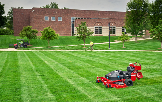 10-22-25-toro-unveils-new-equipment-for-landscape-contractors-equip-expo